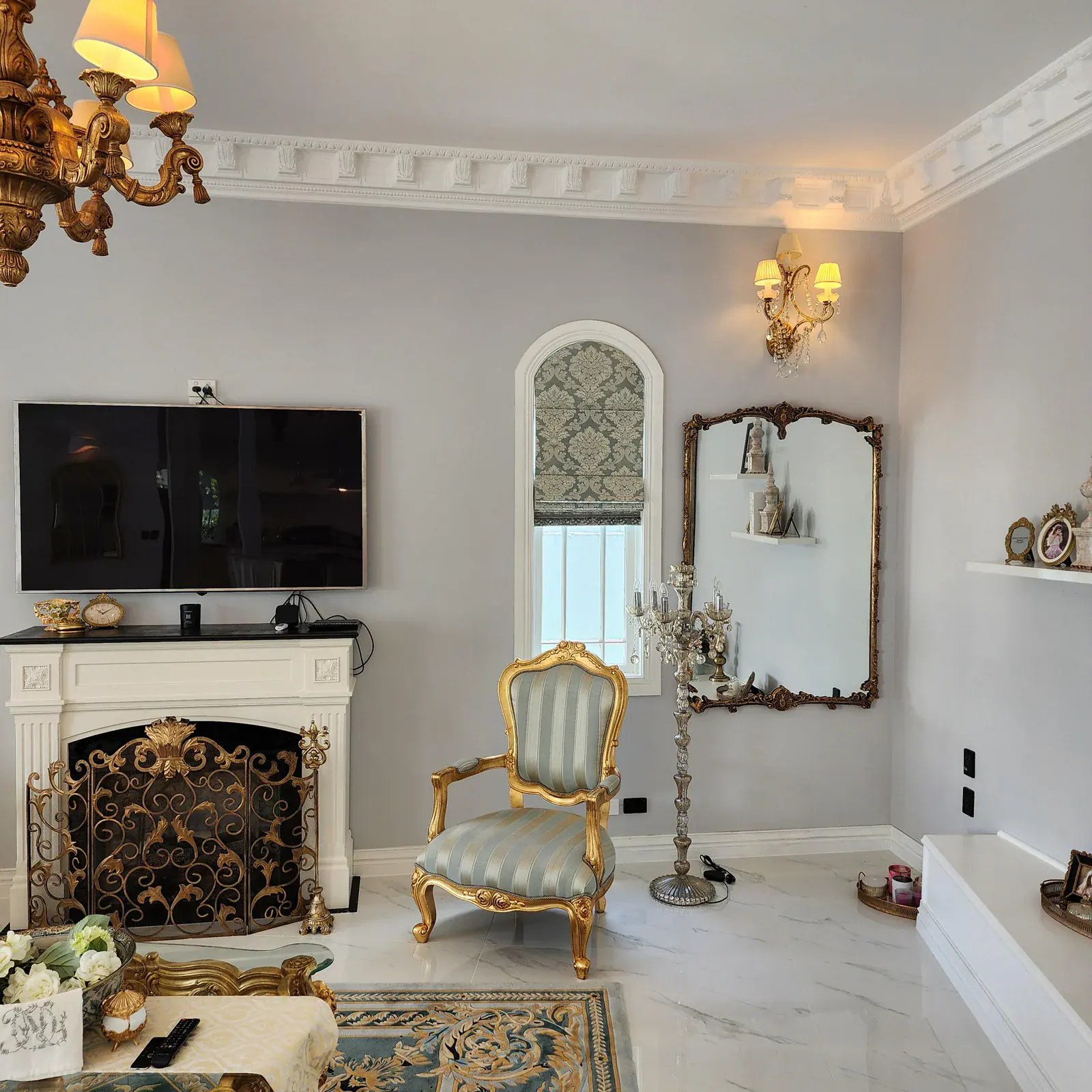 Timeless Elegance: Discover Custom Roman Blinds on the Gold Coast — Gold Coast installation