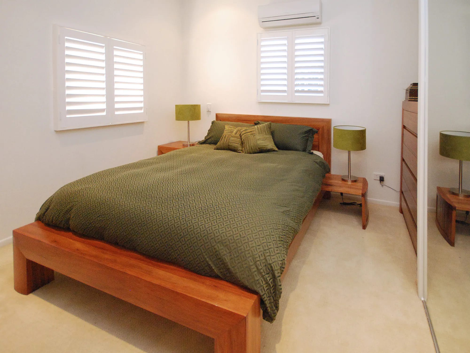 Shutters Hope Island