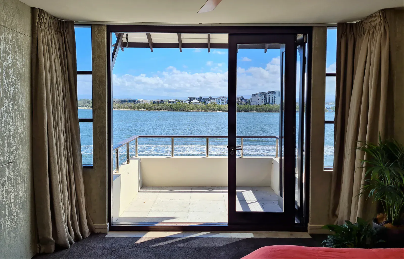 Curtains & Drapes
